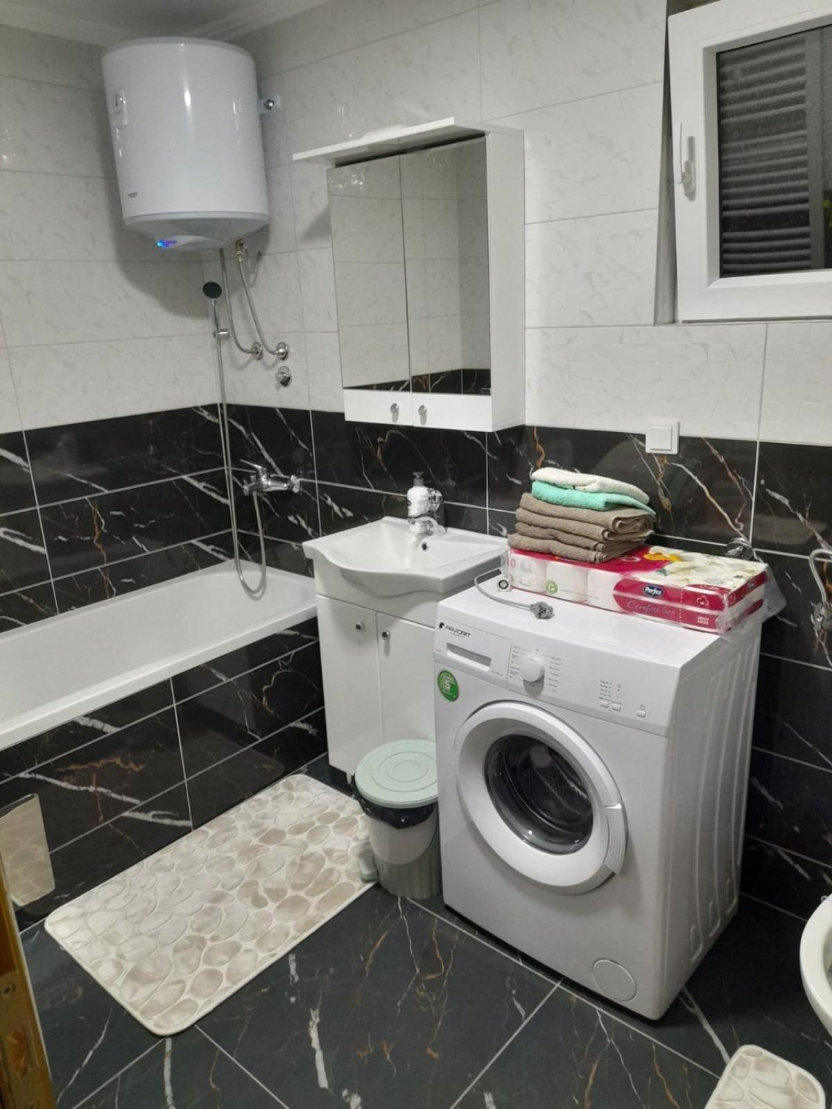 פוצ'ה Apartman Micevic מראה חיצוני תמונה